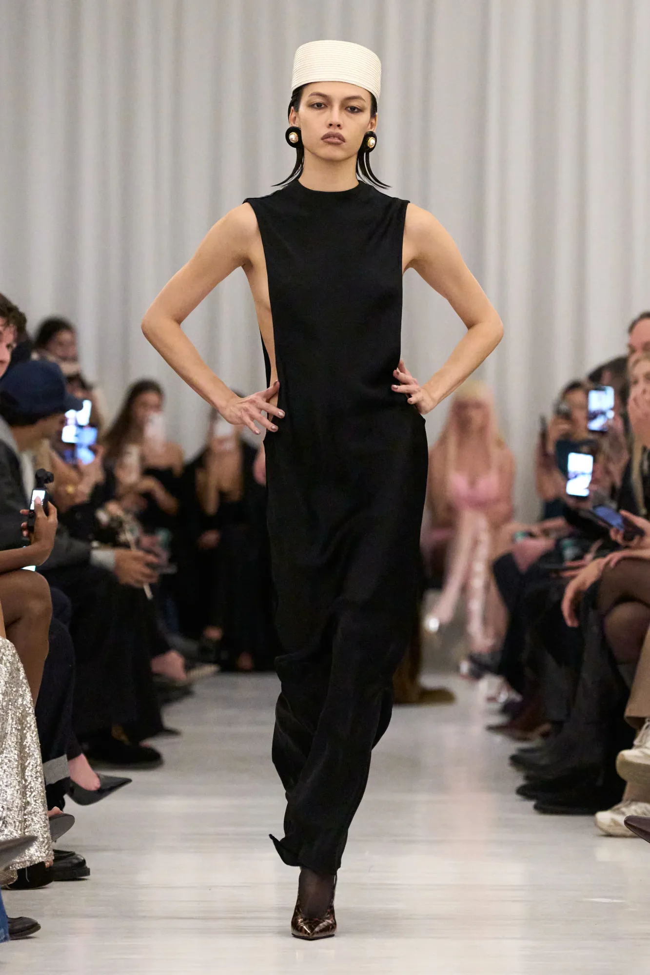 CHRISTIAN COWAN look 5