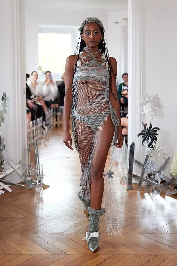 FLORENTINA LEITNER SS25 look 2